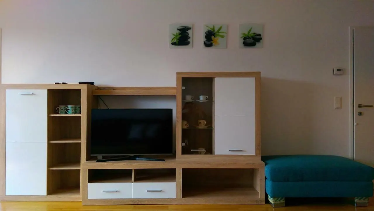 Viennes Comfortable Apartment Austria